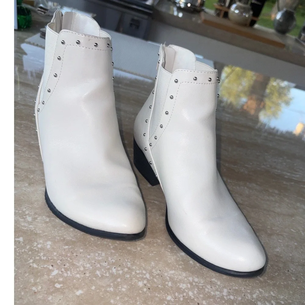 Esprit Ankle Boots Teigan Studded Off-White Western Booties 7.5M